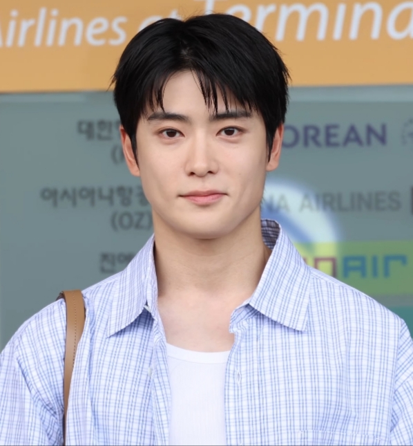 Member NCT 127 comeback 2026, Jaehyun, dalam sebuah acara publik